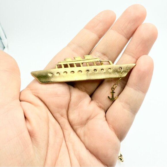 Vintage Gold Tone Hummingbird Cruise Ship Teapot Scarecrow Angel Pin Lots - Picture 4 of 10